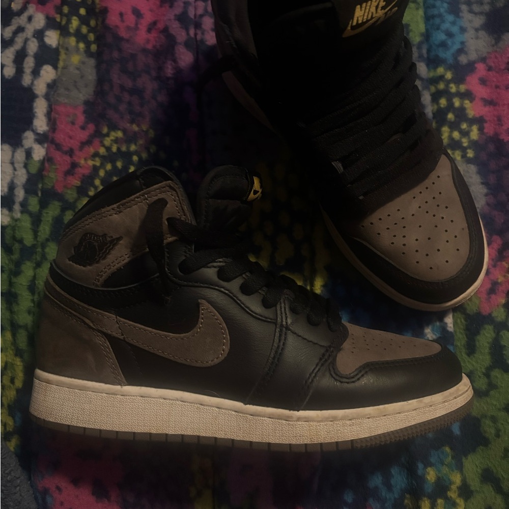 Jordan Air Sneakers Black and Brown